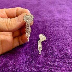 Very cute heart earrings 💕